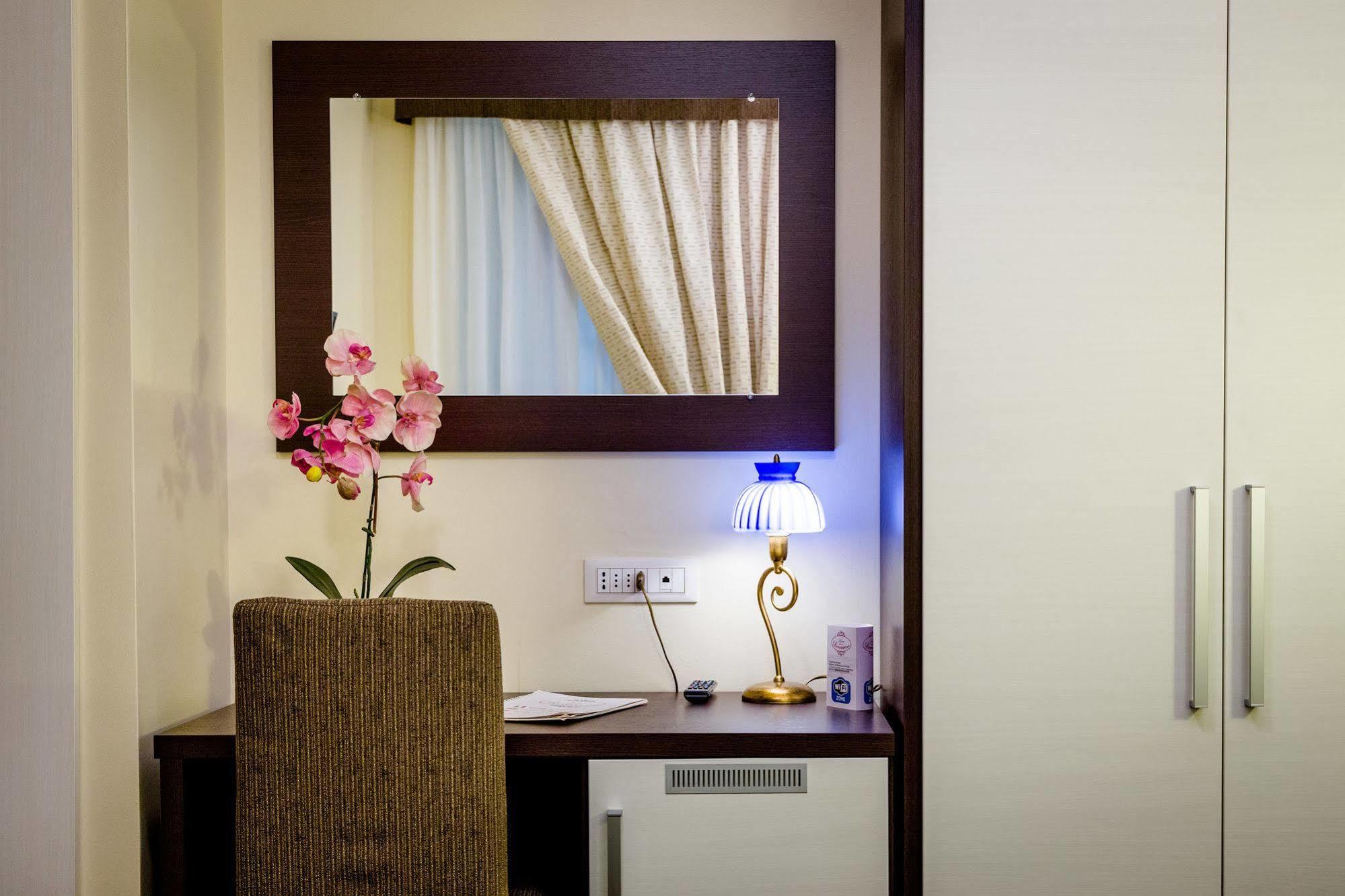 Boccascena Hotel